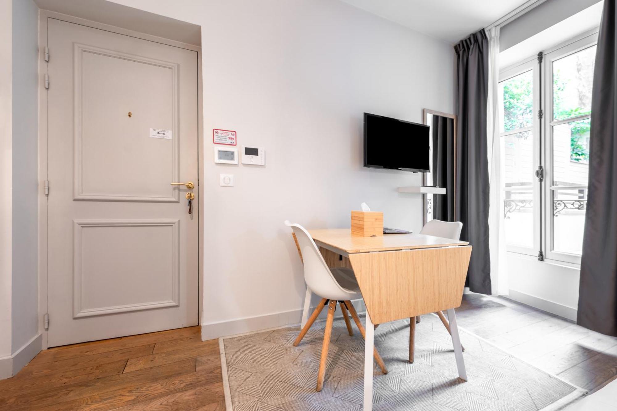 Apparts De L'Oncle Louis Versailles Exteriér fotografie